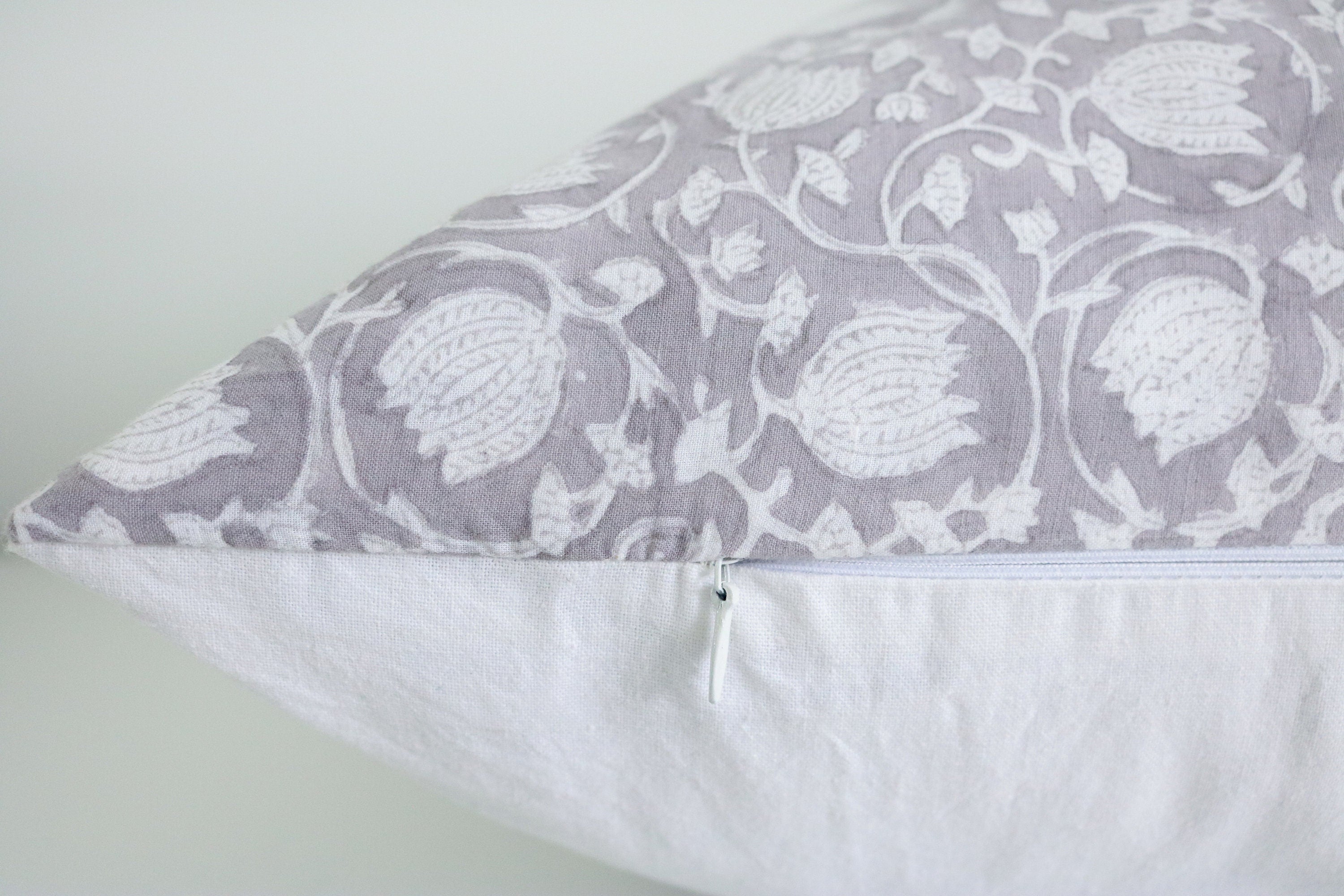 Pearly Block Print Lumbar