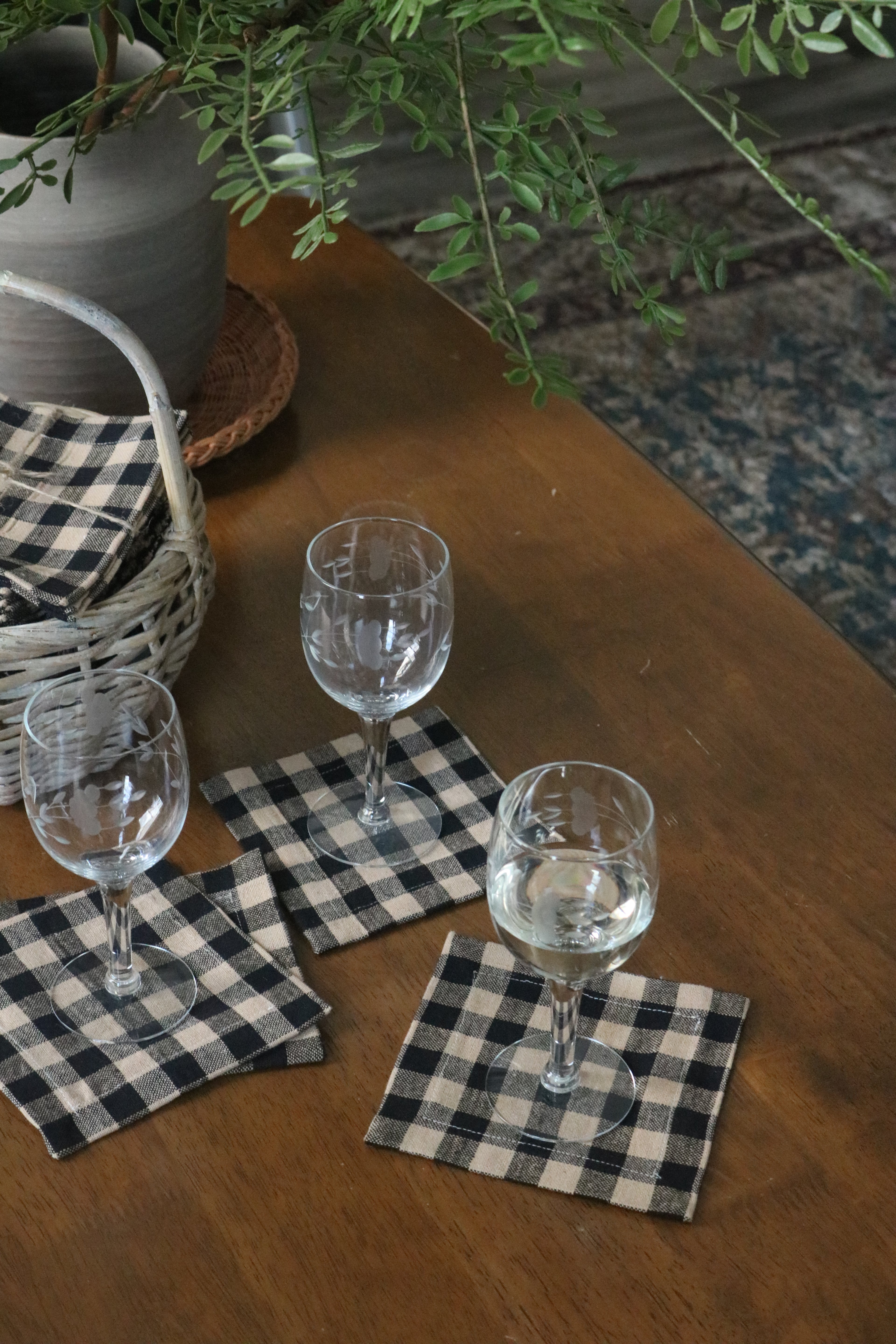 Loretta Cocktail Napkins