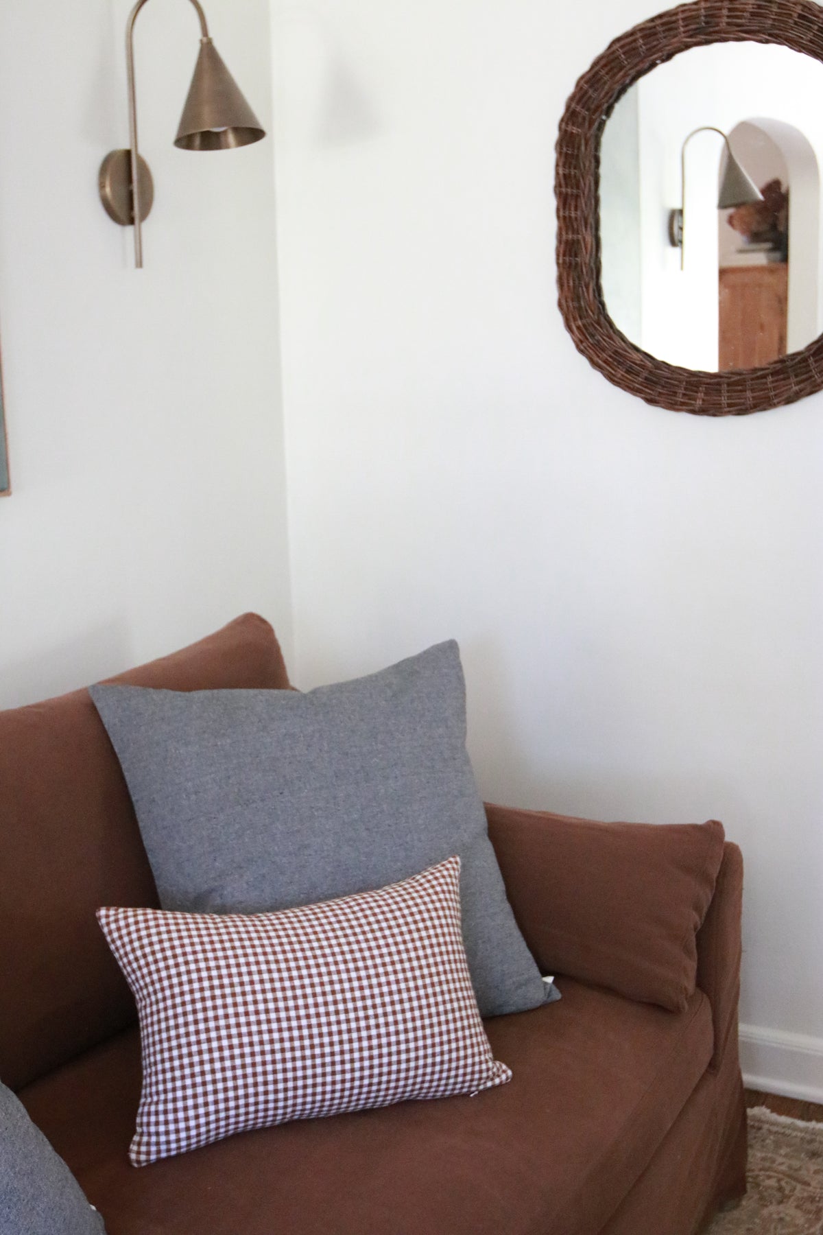 Heirloom Montreux Pillow II