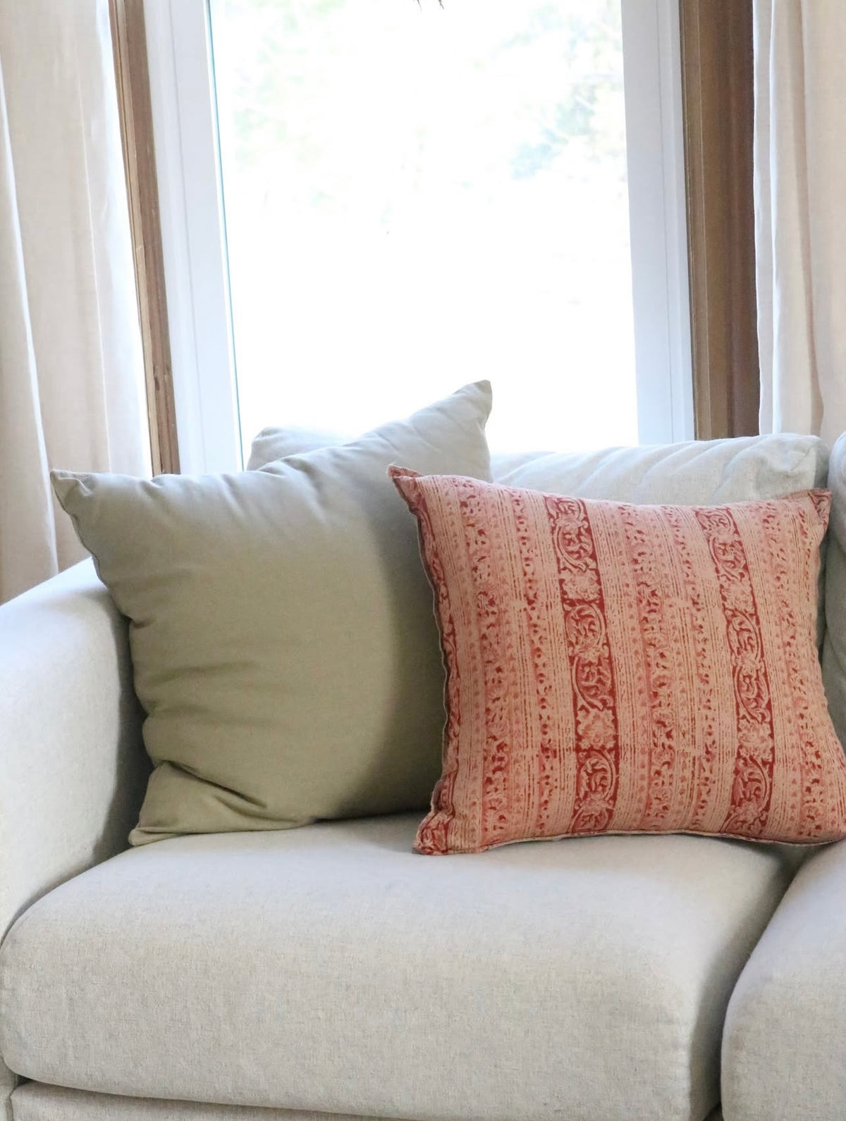 Antique Maia Pillow