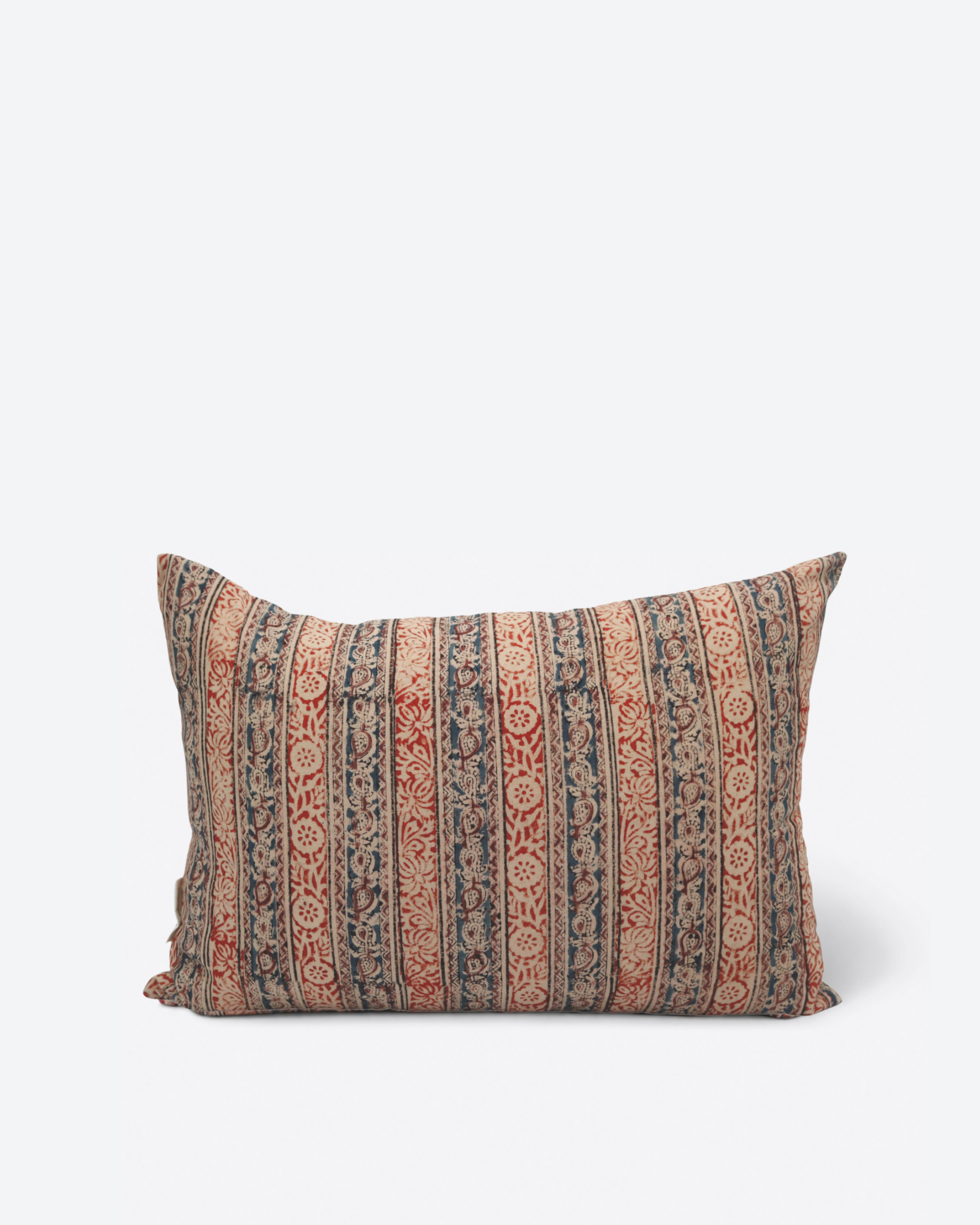 Komari Pillow
